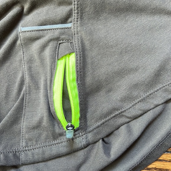 Nike Dri-Fit Hooded Long Sleeve Tee Size Small - Picture 12 of 16